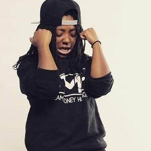 Meet your Posher, Latia